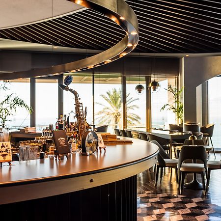 Akra Antalya Hotel Exterior photo The lounge at the airport