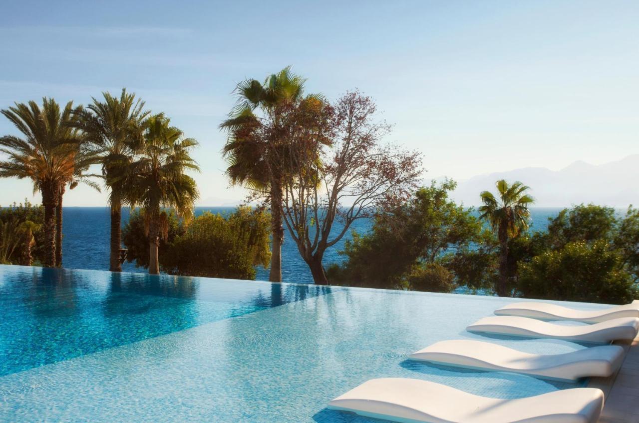 Akra Antalya Hotel Exterior photo Infinity pool at the hotel