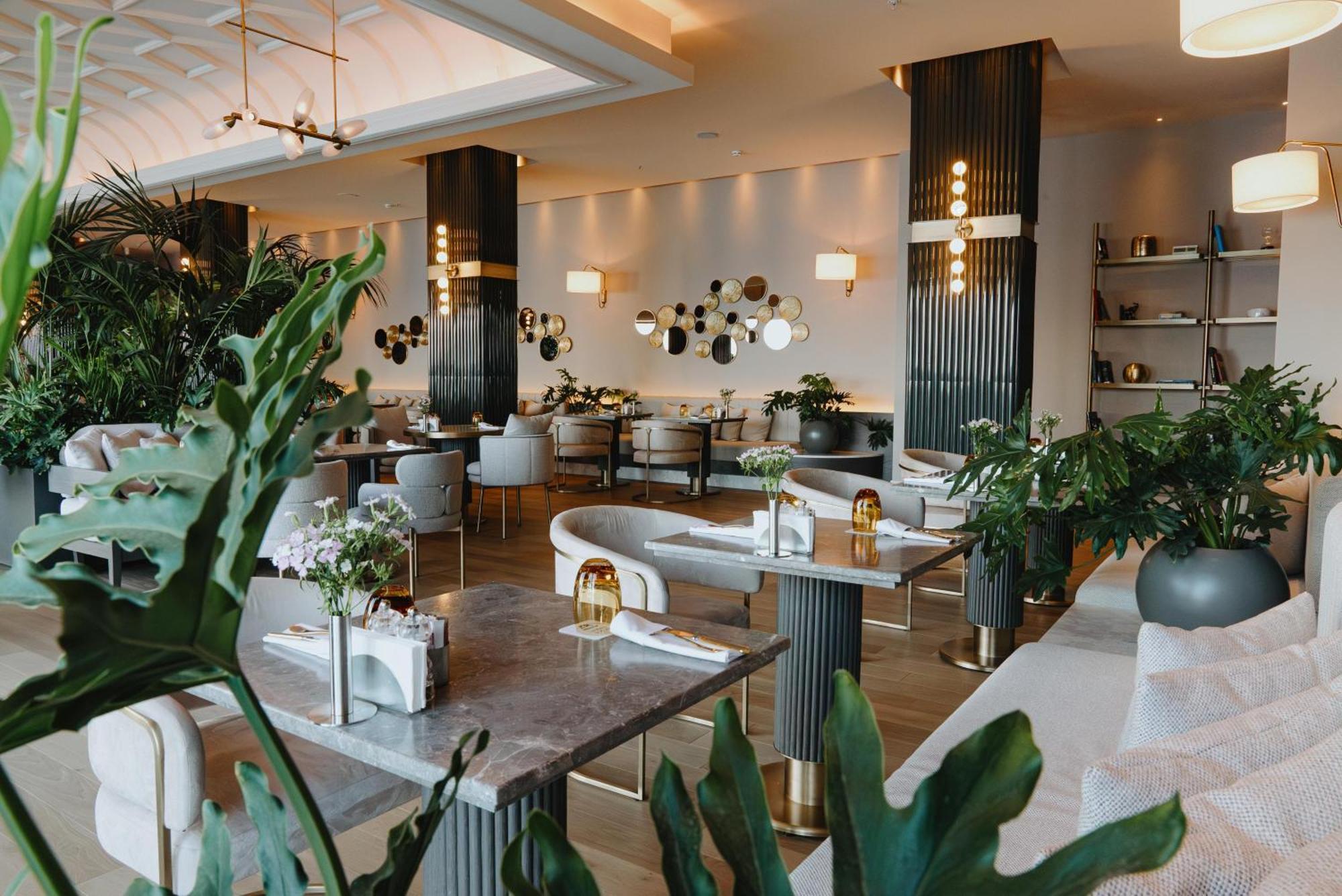 Akra Antalya Hotel Exterior photo The interior of the restaurant