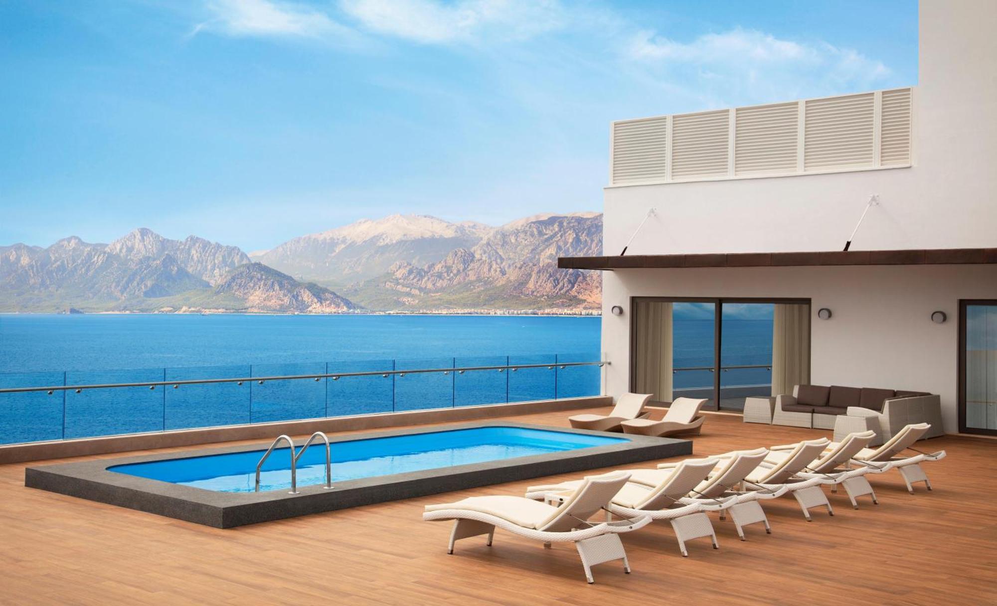 Akra Antalya Hotel Exterior photo Rooftop pool