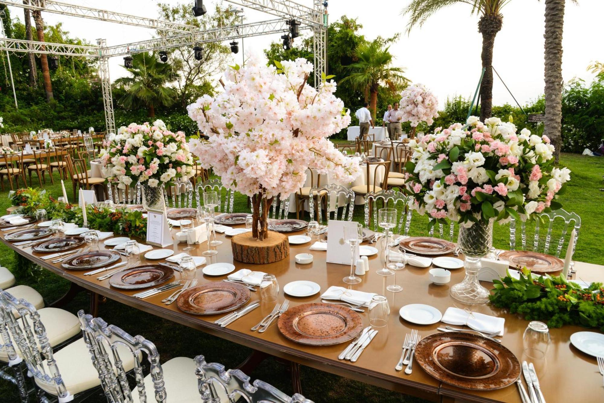 Akra Antalya Hotel Exterior photo A table set for a wedding reception