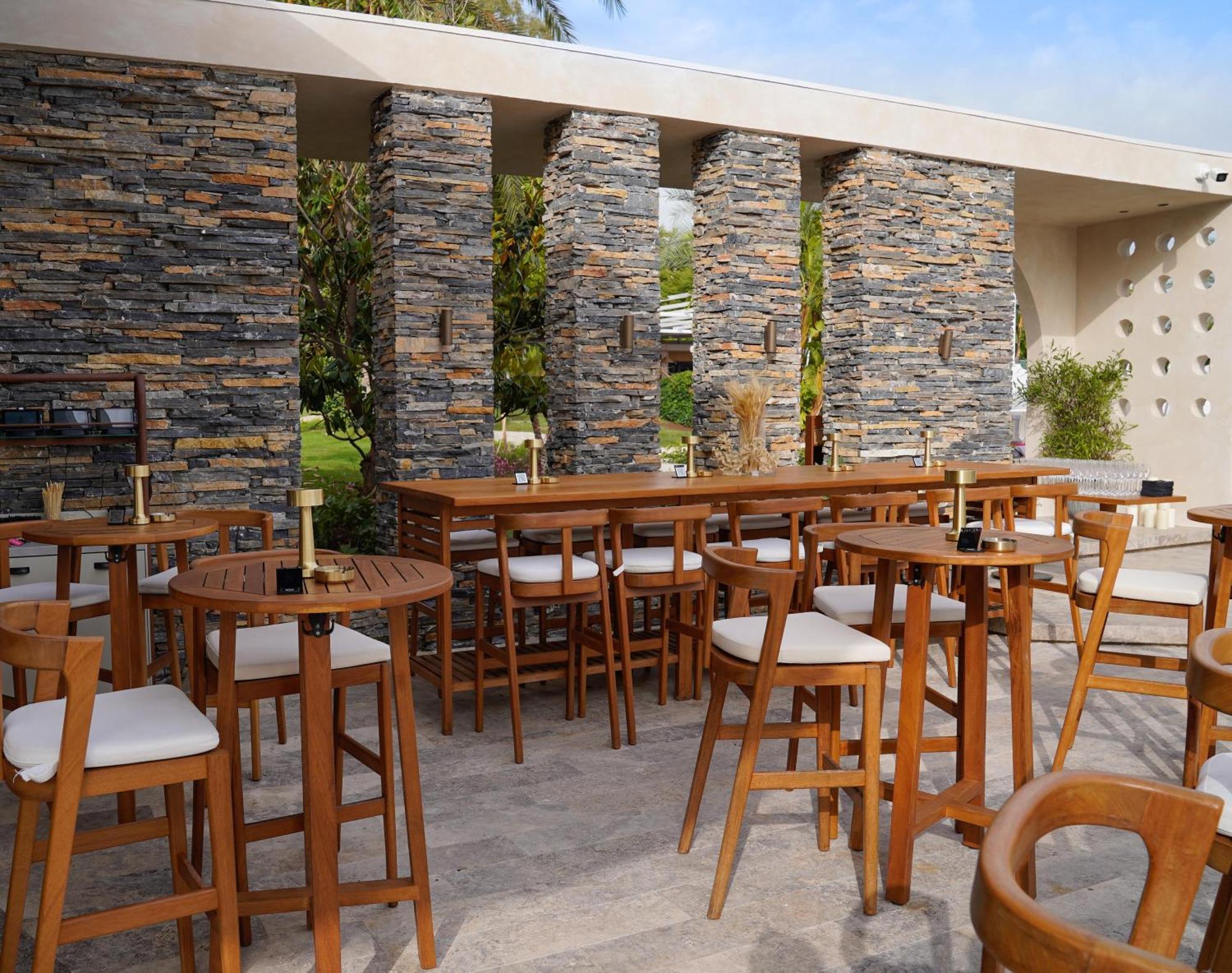 Akra Antalya Hotel Exterior photo The bar at the top of the hotel